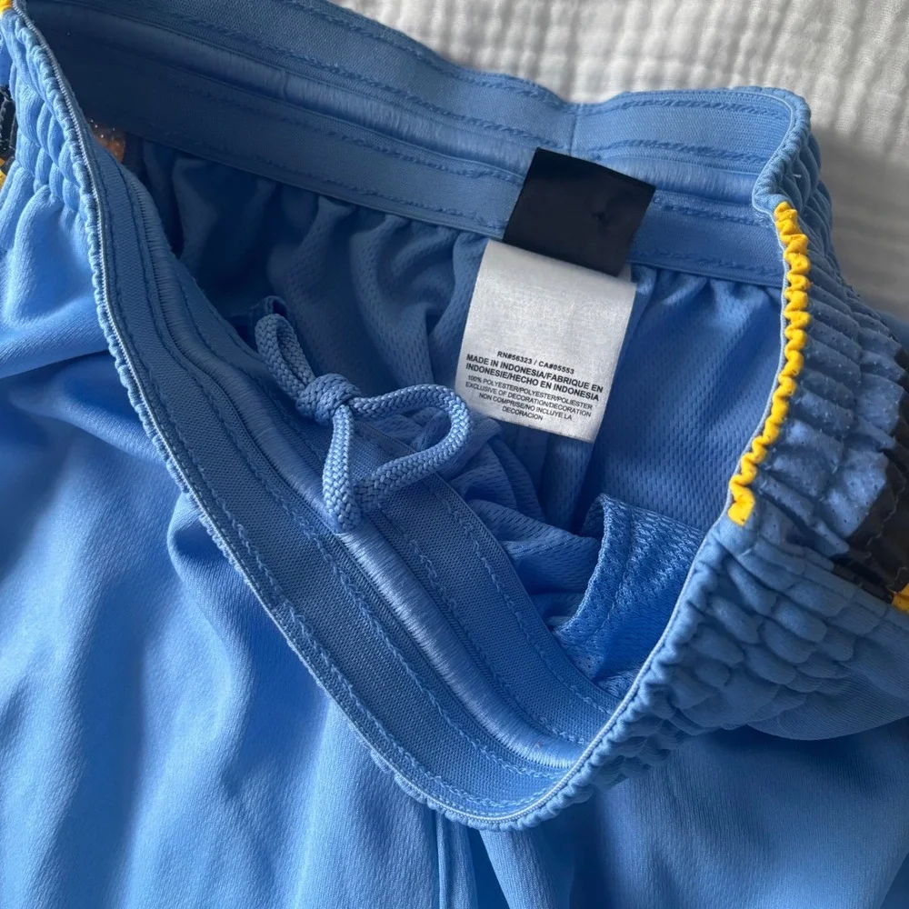 Jordan Marquette Golden Eagles Basketball Shorts Mens Medium Blue Yellow MU NCAA